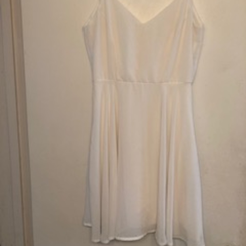 White sleeveless dress